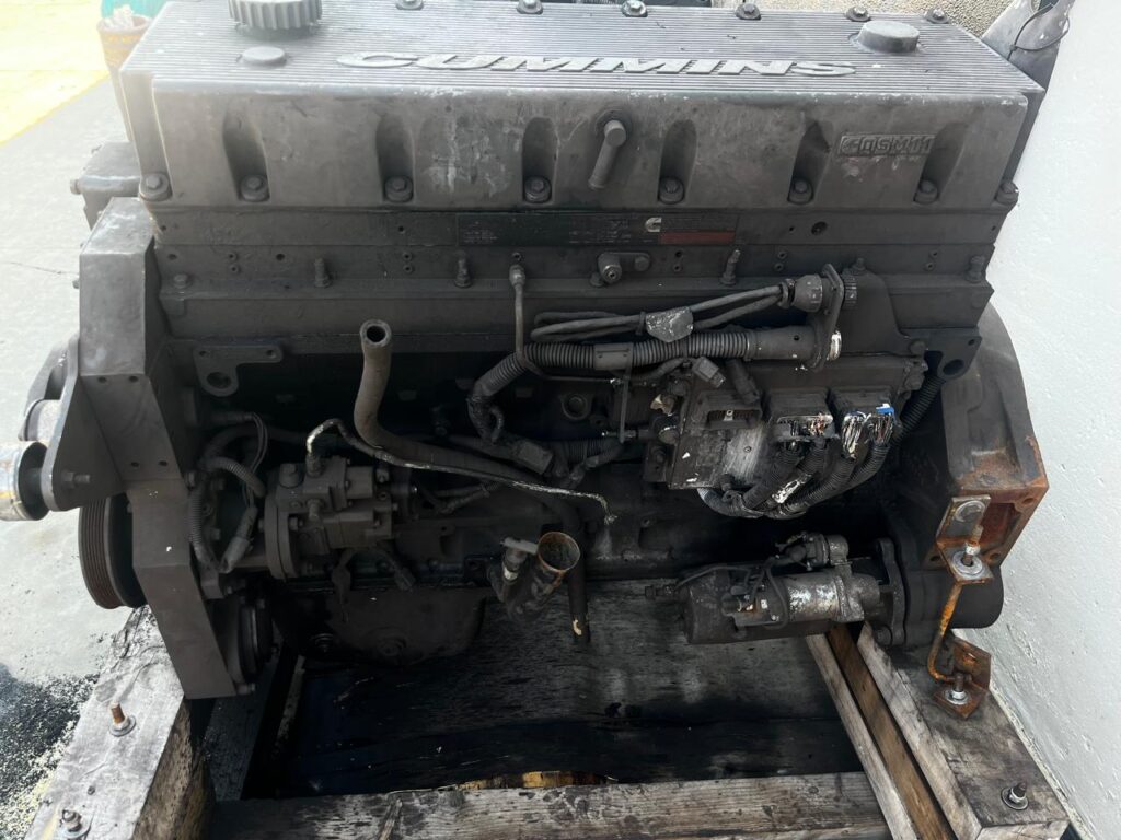 QSM 11 CUMMINS ENGINE .USED AS IS. R65000 (2)